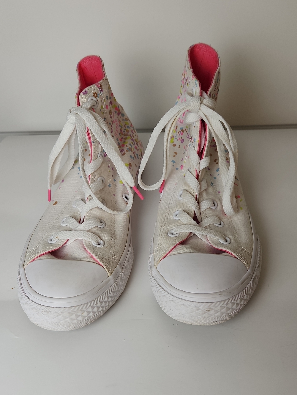Converse White High-Top Sneakers With Pink Interior And Confetti Design Size 5.5